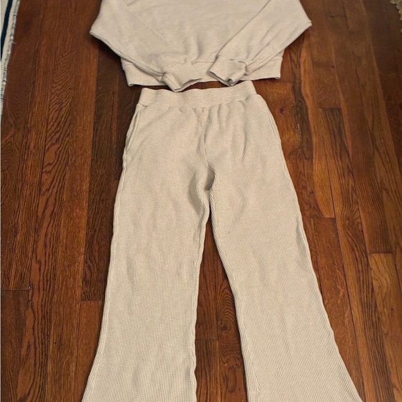 Kimberly Pants - Kimberly Lounge Set Women’s Small XS Beige Waffle Knit Matching Set Cozy Two Pie